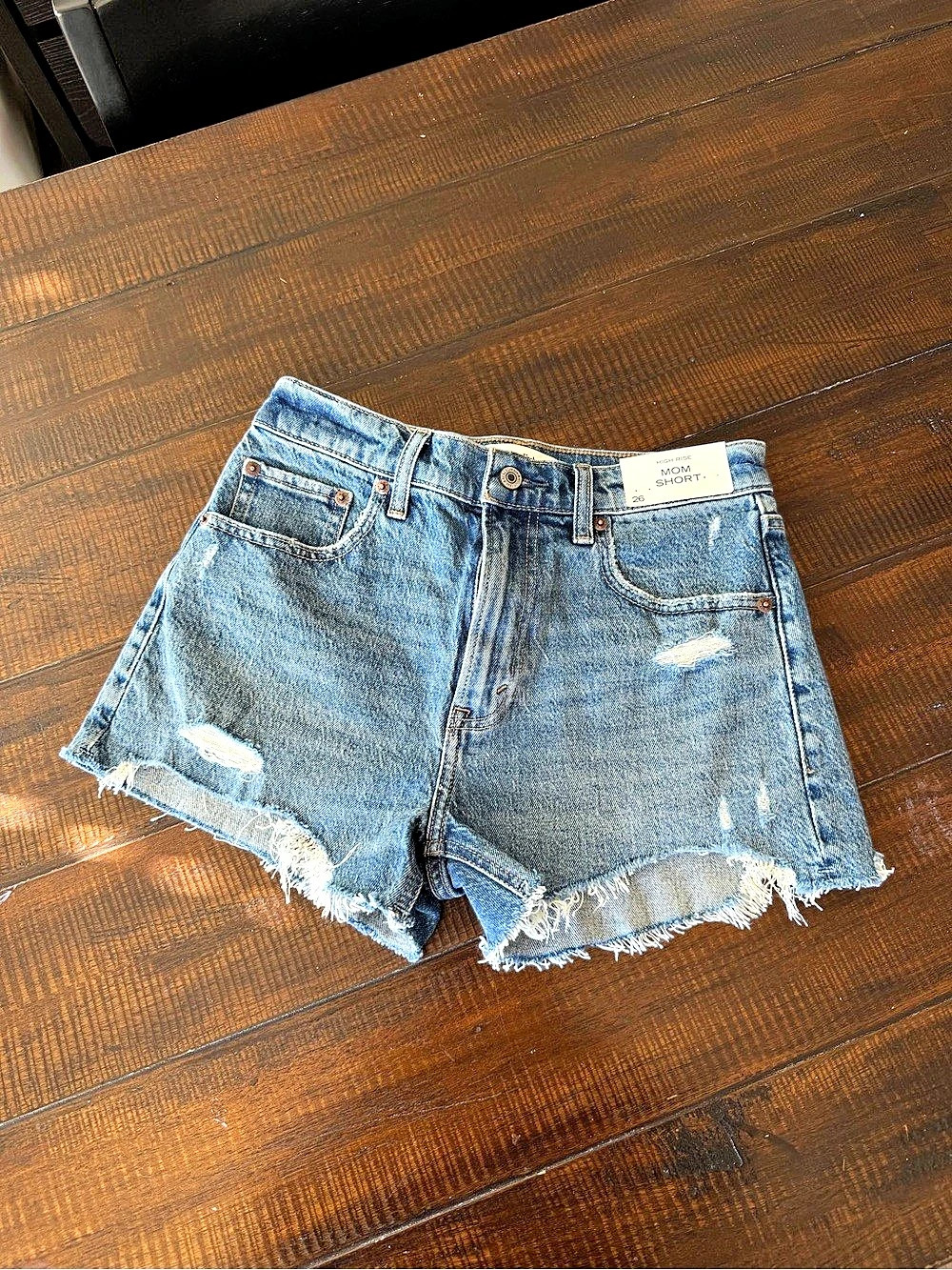 Abercrombie & Fitch High Rise Mom Short Jean Shorts Waist 26